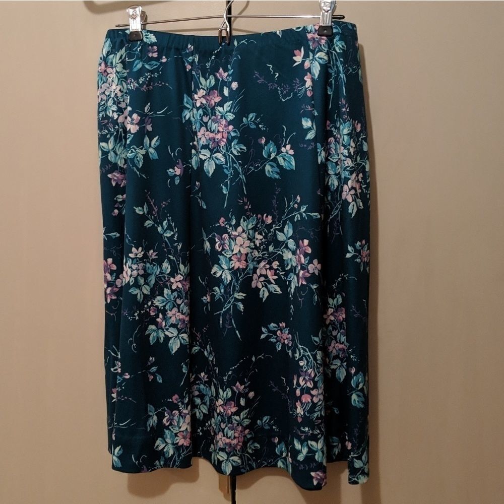 Vintage 2pc floral top & skirt set - Picture 5 of 8